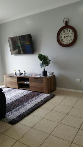 Postel nebo postele na pokoji v ubytování Numurkah Self Contained Apartments - The Mieklejohn