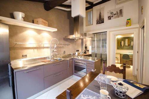 Η κουζίνα ή μικρή κουζίνα στο RR 108