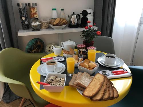 Επιλογές πρωινού για τους επισκέπτες του Appartement Seine et Marais