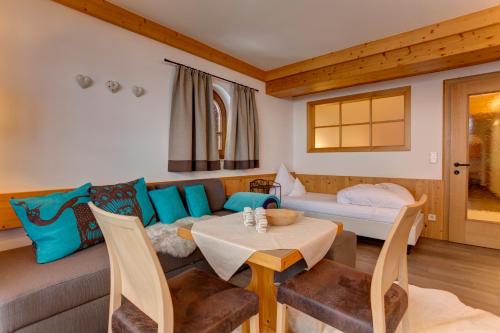 Posedenie v ubytovaní Am Dorfplatz Suites - Adults only