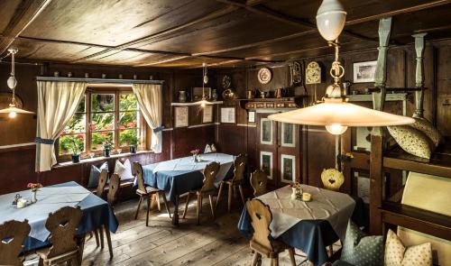 ห้องอาหารหรือที่รับประทานอาหารของ Gasthof Tschötscherhof