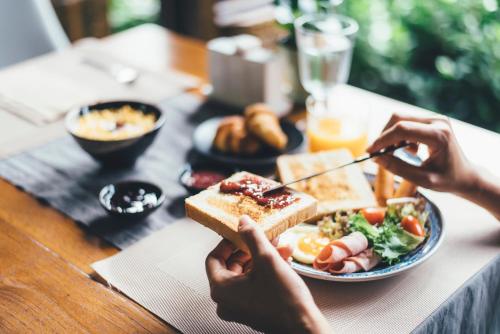 Φαγητό σε αυτό το ξενοδοχείο ή κάπου εκεί κοντά