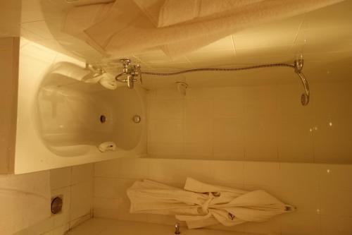 Koupelna v ubytování Blue Vision Diving Hotel