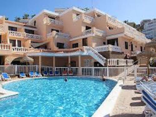Golden Paradise Seaview
