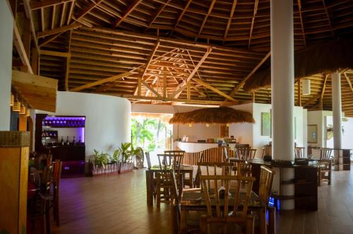 Restaurace v ubytování Vanilla Sky Dive Resort