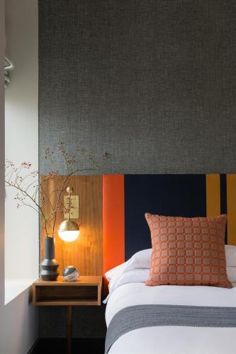 The Hotel Salemにあるベッド