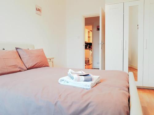 Ένα ή περισσότερα κρεβάτια σε δωμάτιο στο Highbury & Islington Hub