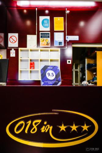 Certificado, premio, señal o documento que está expuesto en Garni Hotel 018 In