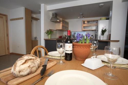 Posezení v ubytování La Terrasse - 3 bedrooms with private Hot Tub