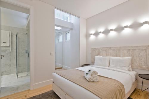 BmyGuest - Exclusive Downtown Apartment