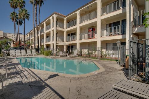 Vagabond Inn Glendale Image