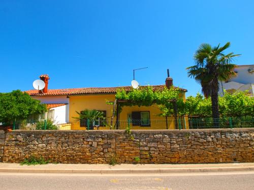 House 1037