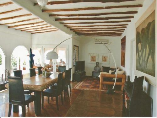 Posezení v ubytování Charming Penthouse -Holidays Houses
