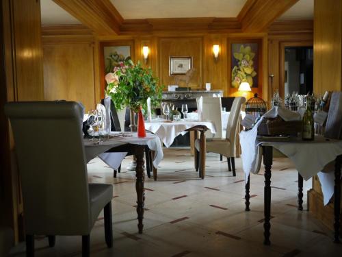 Gallery image of Logis Hotels Domaine du Châtelard in Dirac