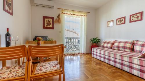 Apartment Josephine 2