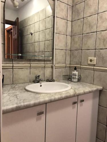 Beautiful Apartment Elite Palace in Jardines del Duque