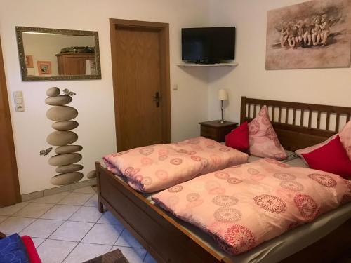 Postel nebo postele na pokoji v ubytování Ferienwohnung-Haus-Auer