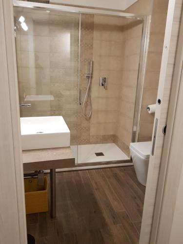 A bathroom at Domus Navigli
