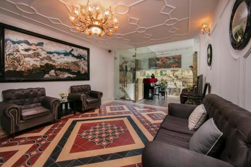 Χώρος καθιστικού στο Hanoi Center Silk Premium Hotel & Spa & Travel