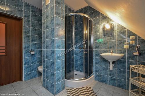 A bathroom at Dom Supełek