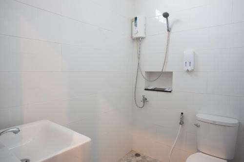 Koupelna v ubytování Lin House