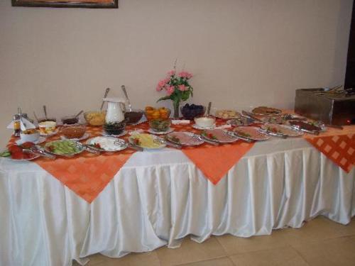 Mad på lejlighedshotellet eller i nærheden