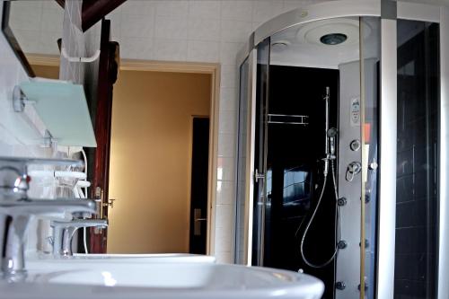 Koupelna v ubytování Hotel Stardust