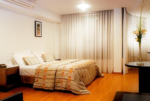 صورة لـ Urquiza Apart Hotel & Suites في روزاريو