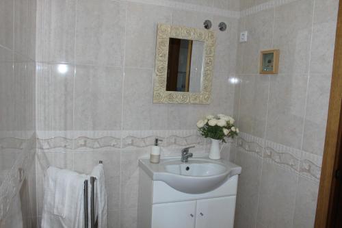 Ένα μπάνιο στο My apartment in Sacavém