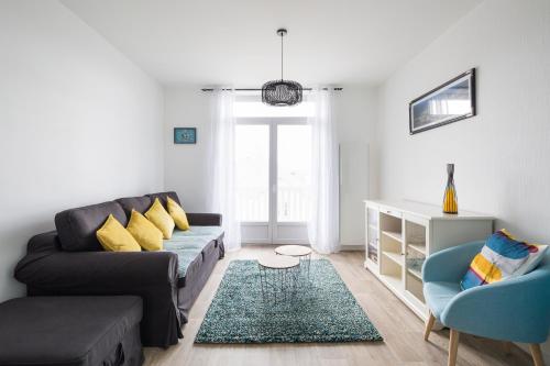 Le Suroit by Cocoonr