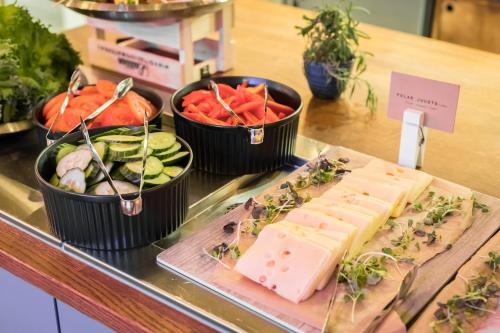 Jídlo v hotelu nebo okolí