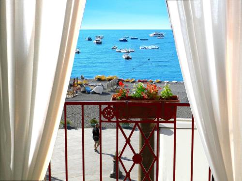 Villa Costanzo beach front