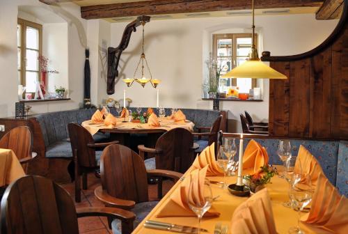 En restaurant eller et andet spisested på Hotel Saigerhütte