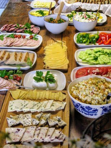 Mad på feriegården eller i nærheden