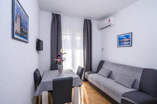 Gambar di galeri bagi Apartments Neve di Marina