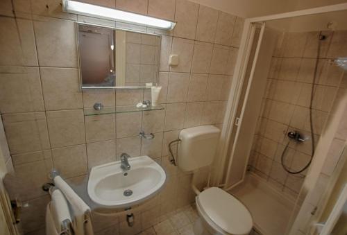 Rosemary Apartments & Rooms