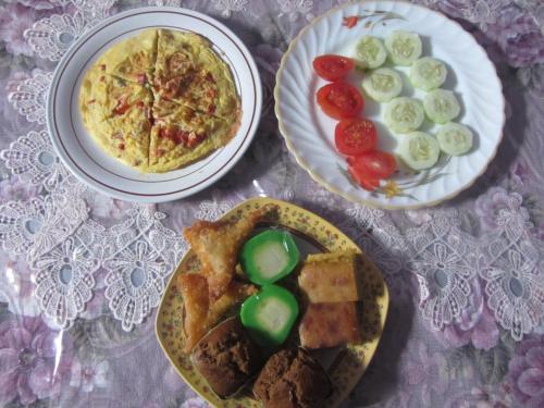 Makanan di atau berdekatan homestay