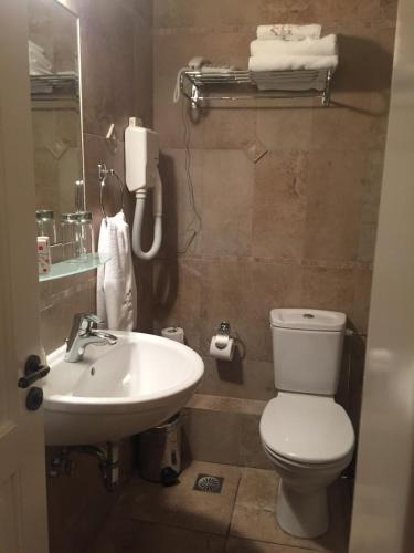 Kúpeľňa v ubytovaní Olympios Zeus Hotel