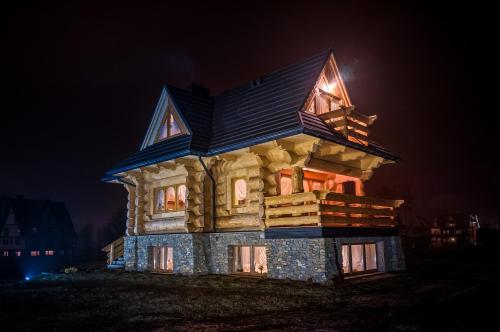 Domek w Białce z JACUZZI w ogrodzie