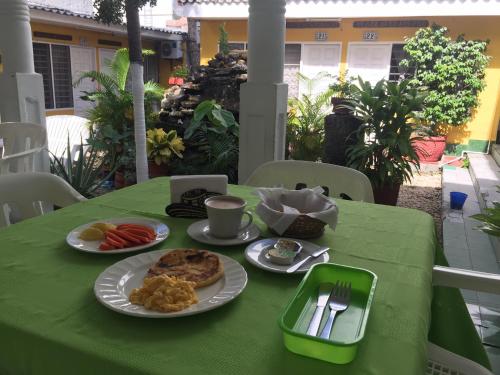 Đồ ăn tại/gần khách sạn