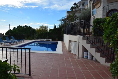 Apartamento-Estudio en Villa con Piscina