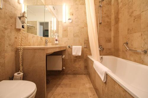 Koupelna v ubytování Hotel Sachsenhof