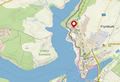 a map of singapore with a red marker at LIPNO WELLNESS - FRYMBURK HOTEL private family room in Frymburk