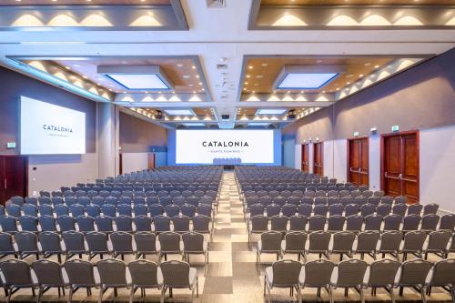Espace de conférence ou salle de réunion dans l'établissement Catalonia Santo Domingo
