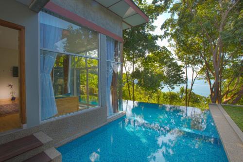 Bazén v ubytování Ambong Pool Villas - Private Pool nebo v jeho okolí
