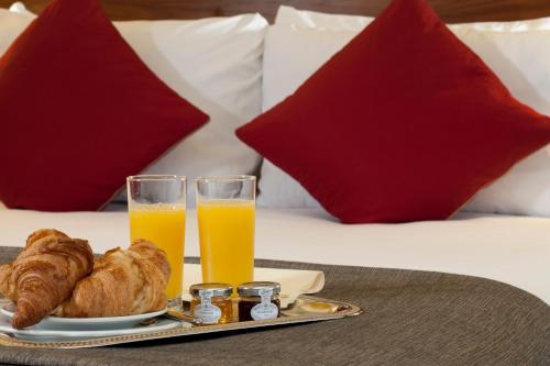 Breakfast options available to guests at Best Western Palm Hotel 