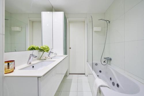Et badeværelse på Modern Apartment Marquês