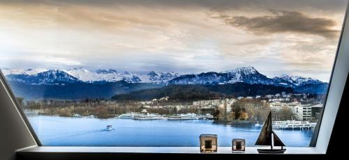 Foto Lucerne Lake View Apartments 1