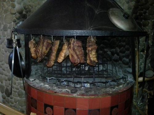 Gril dostupný pro hosty v penzionu