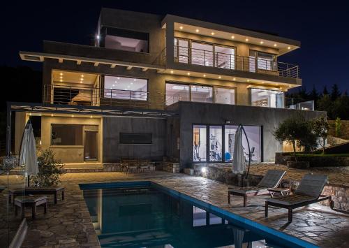 Πισίνα στο ή κοντά στο Villa Isidora